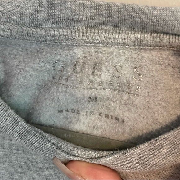 GUESS Sweater - Picture 2 of 3